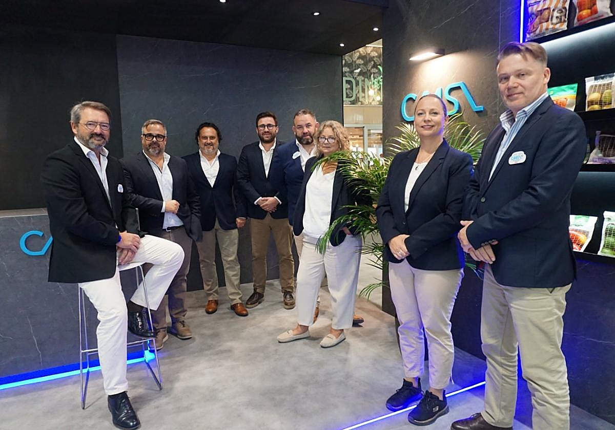 El equipo de CMSA en su estand durante la Fruit Attraction.