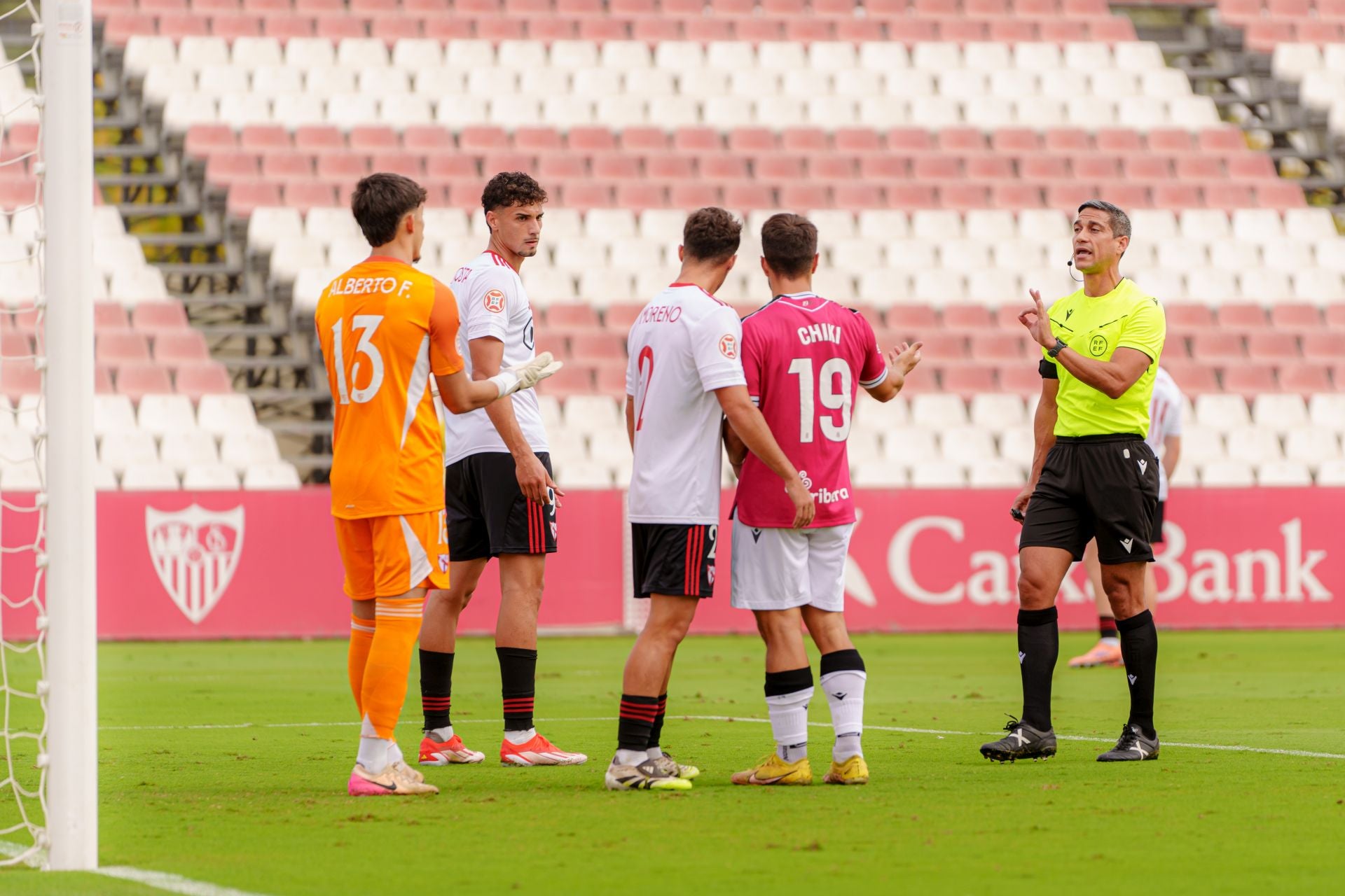 El FC Cartagena naufraga ante el Sevilla Atlético, en imágenes