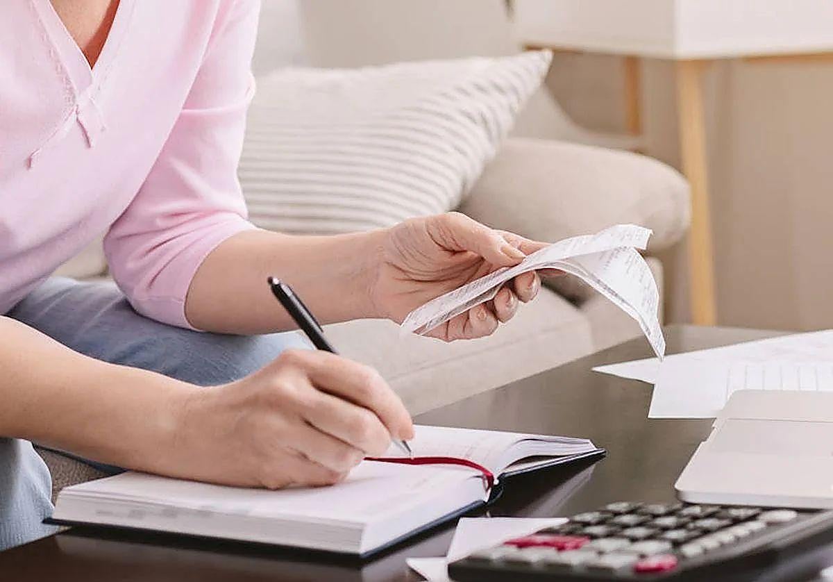 Hacienda endurece el control hacia los autónomos: así es el nuevo sistema de facturación obligatorio.