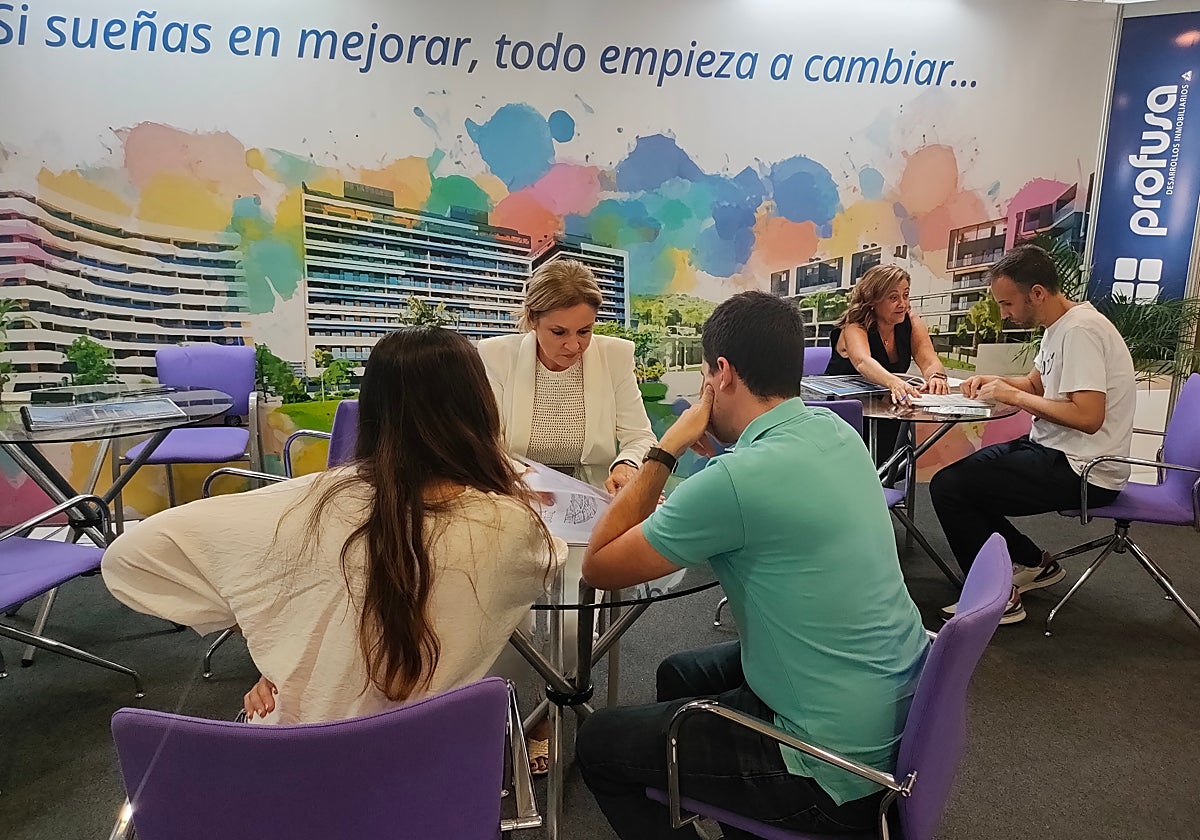 Reuniones con promotoras y agencias inmobiliarias en la pasada edición de Reside.