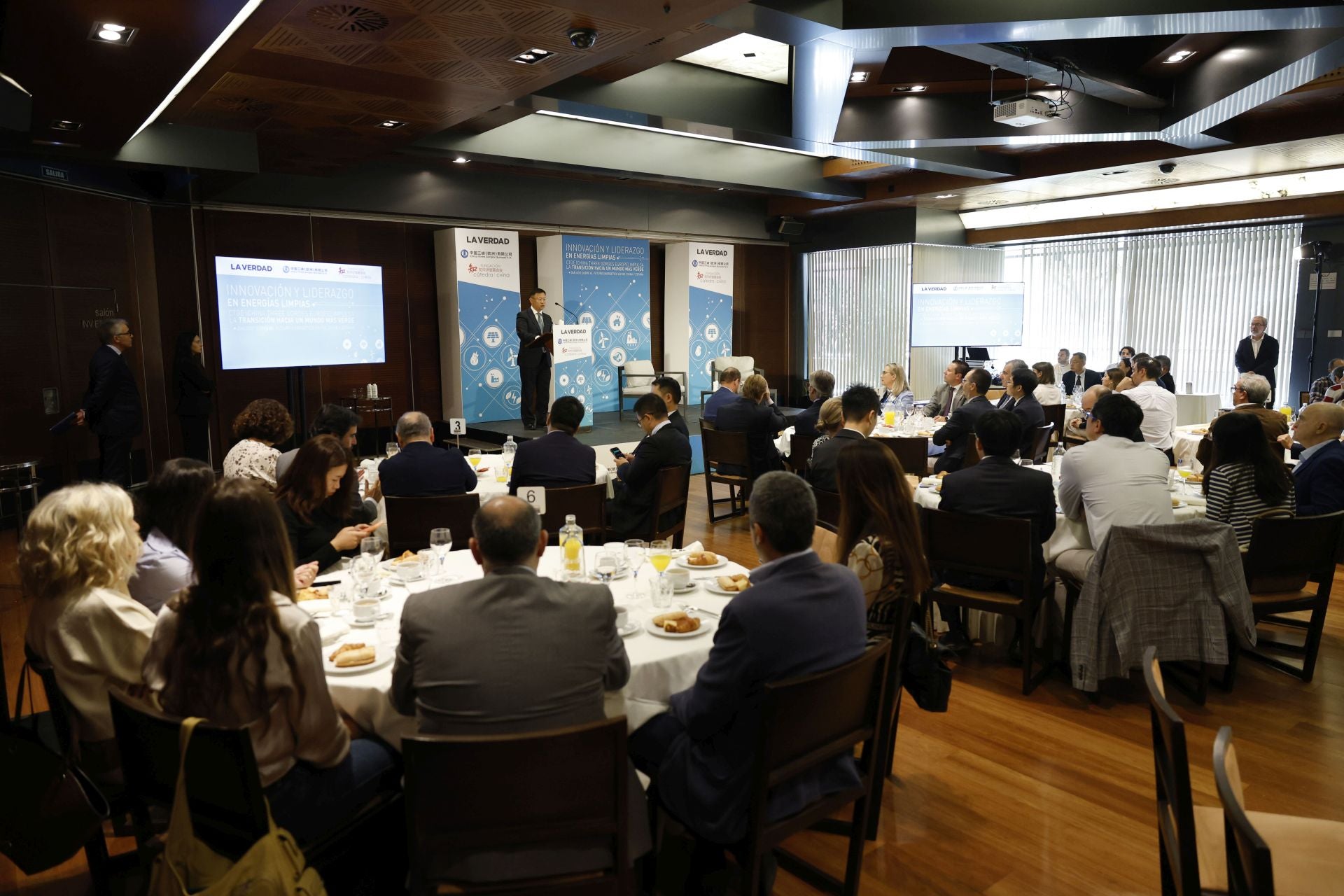 Encuentro &#039;Innovación y liderazgo en energías limpias&#039;, en imágenes