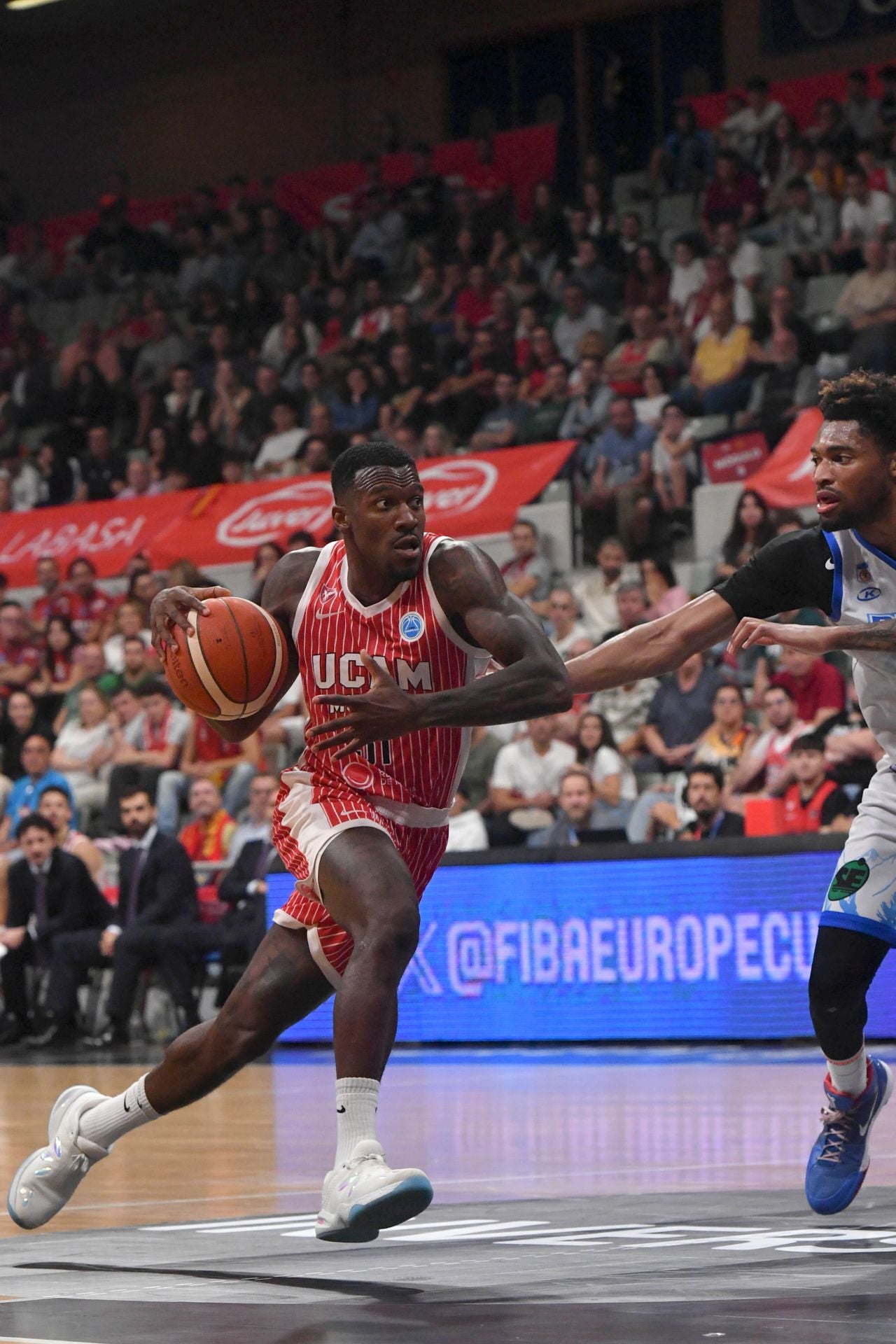 Las imágenes del trinfo del UCAM ante el Rilski (77-63)