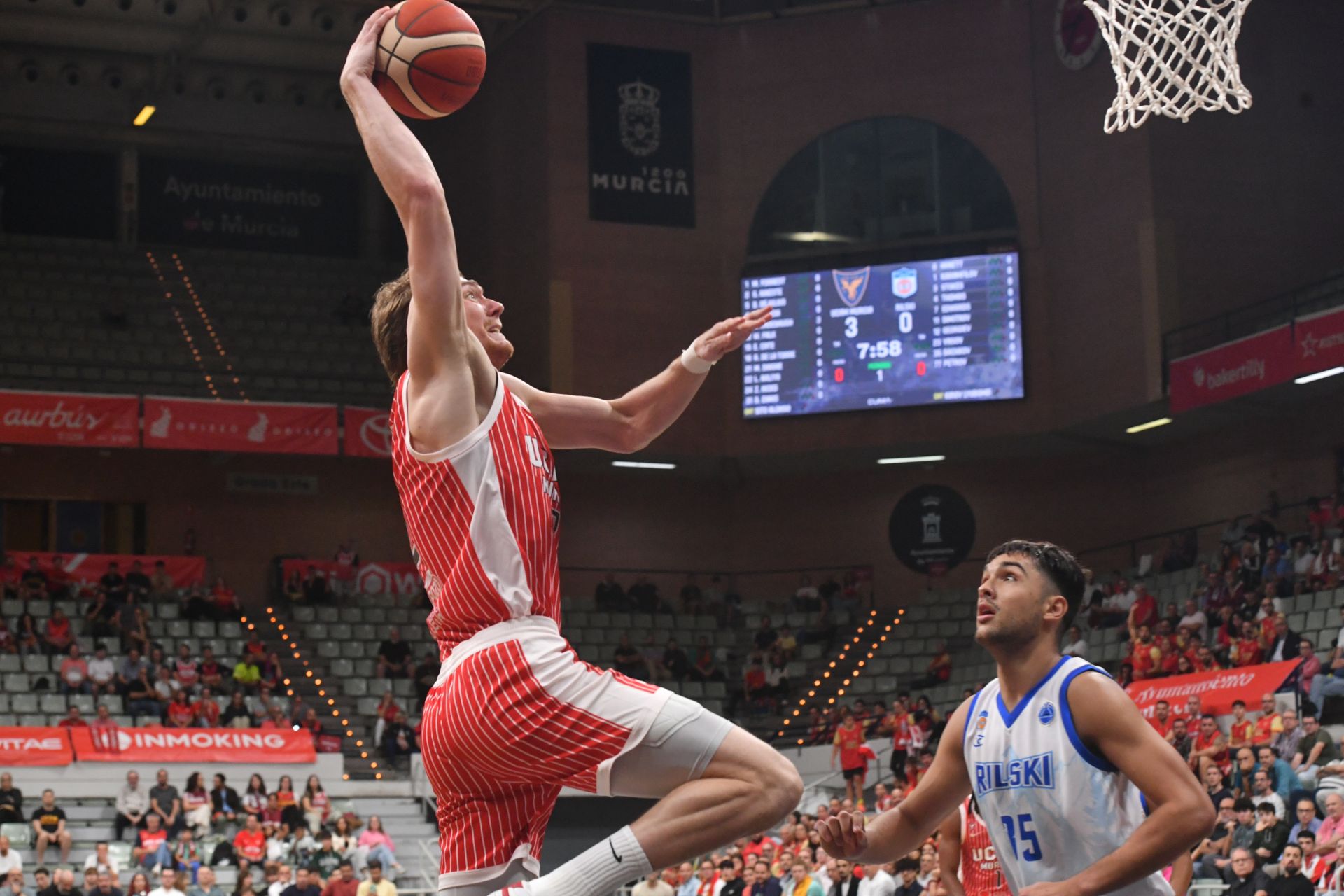 Las imágenes del trinfo del UCAM ante el Rilski (77-63)