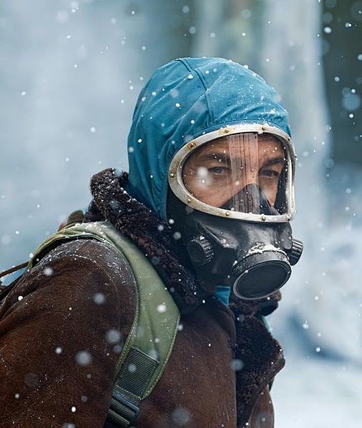 Imagen secundaria 2 - Arriba: Ricardo Darín y Andrea Pietra, bajo la dirección de Norma Aleandro, vuelven a España con esta obra maestra de Ingmar Bergman basada en la película del genial director sueco. Abajo: Darín en San Sebastián y en 'El Eternauta' (serie de televisión para Netflix creada y dirigida por Bruno Stagnaro, 2025). 