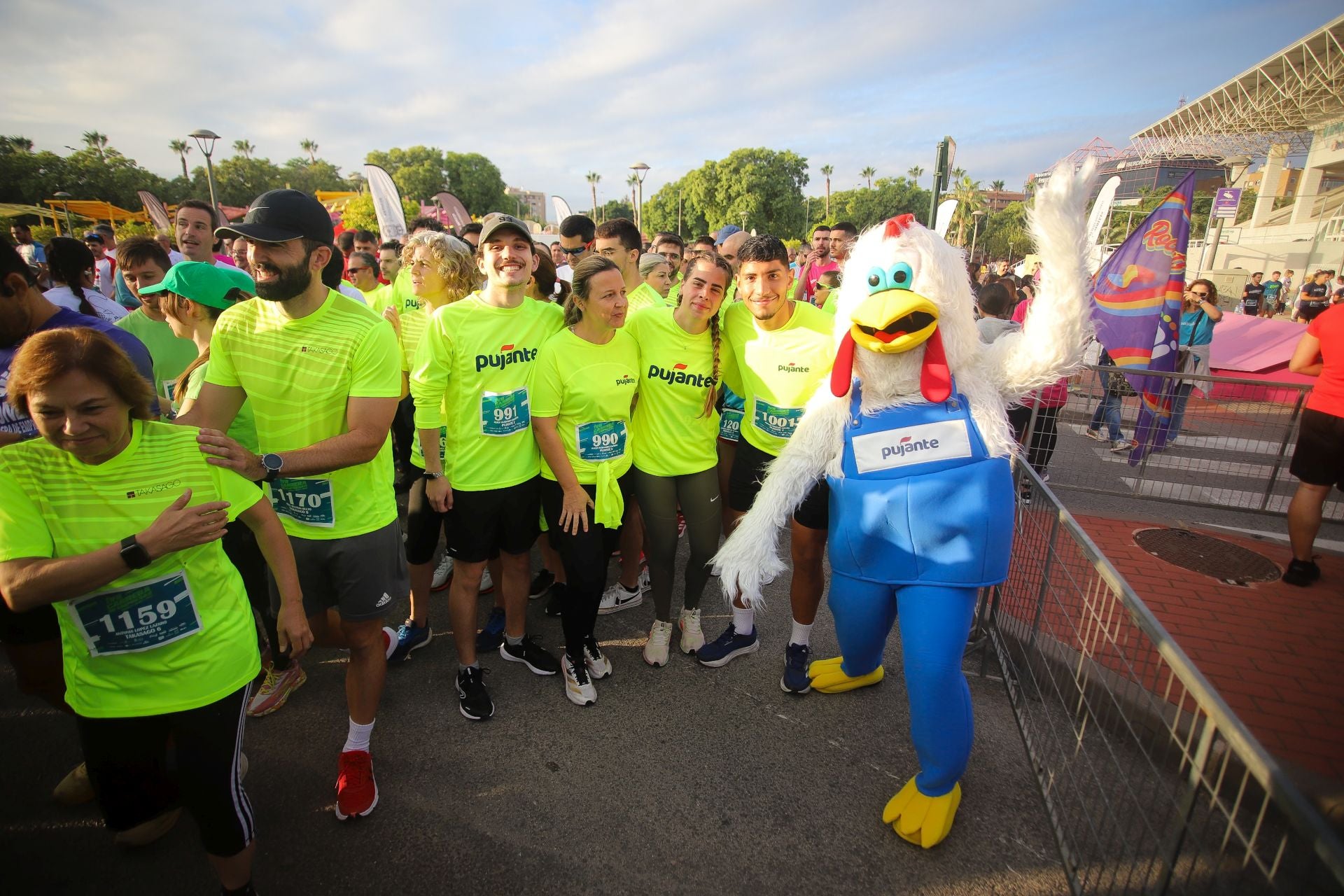En imágenes, la VII Carrera de Empresas en Murcia
