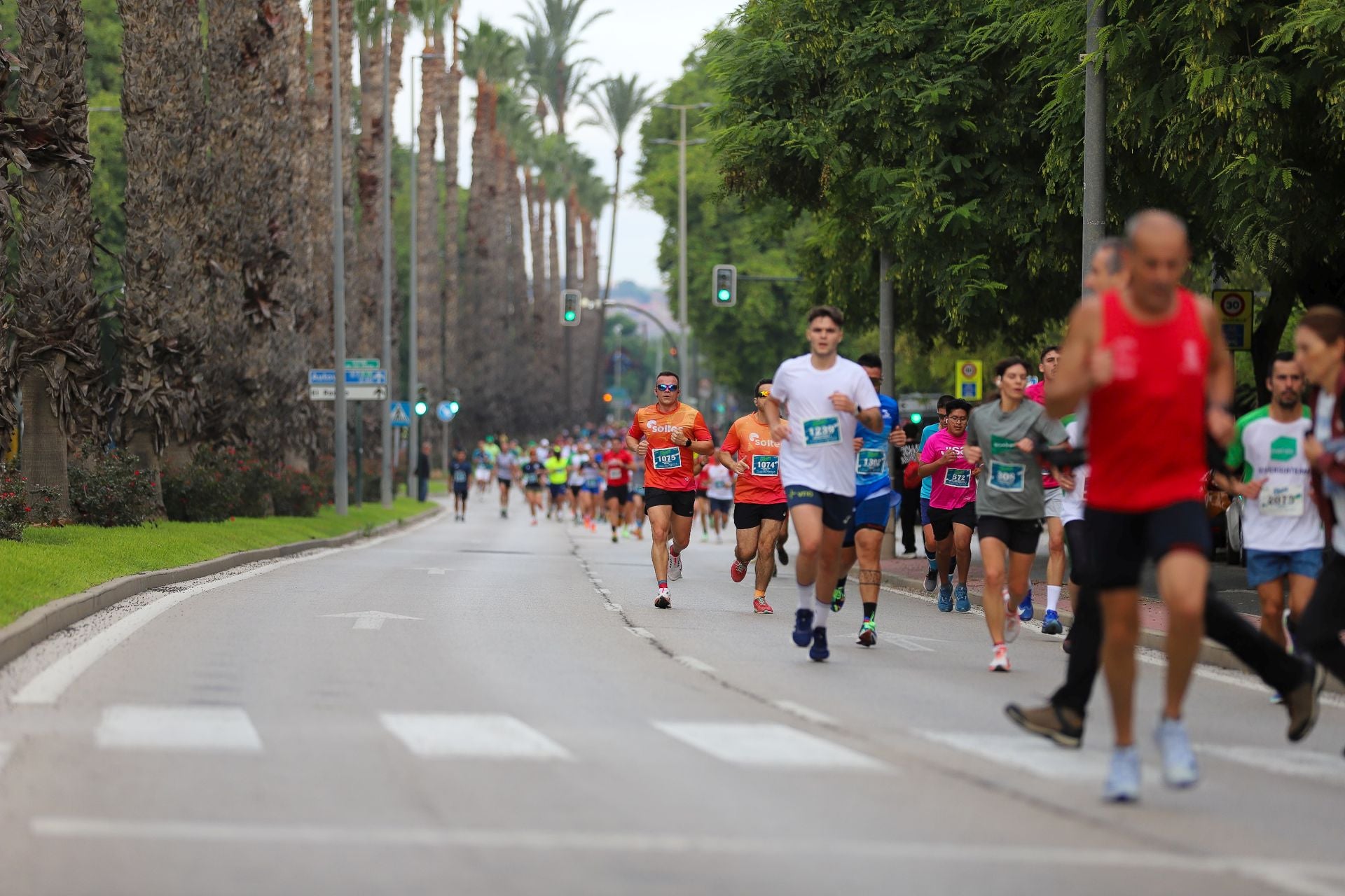 En imágenes, la VII Carrera de Empresas en Murcia