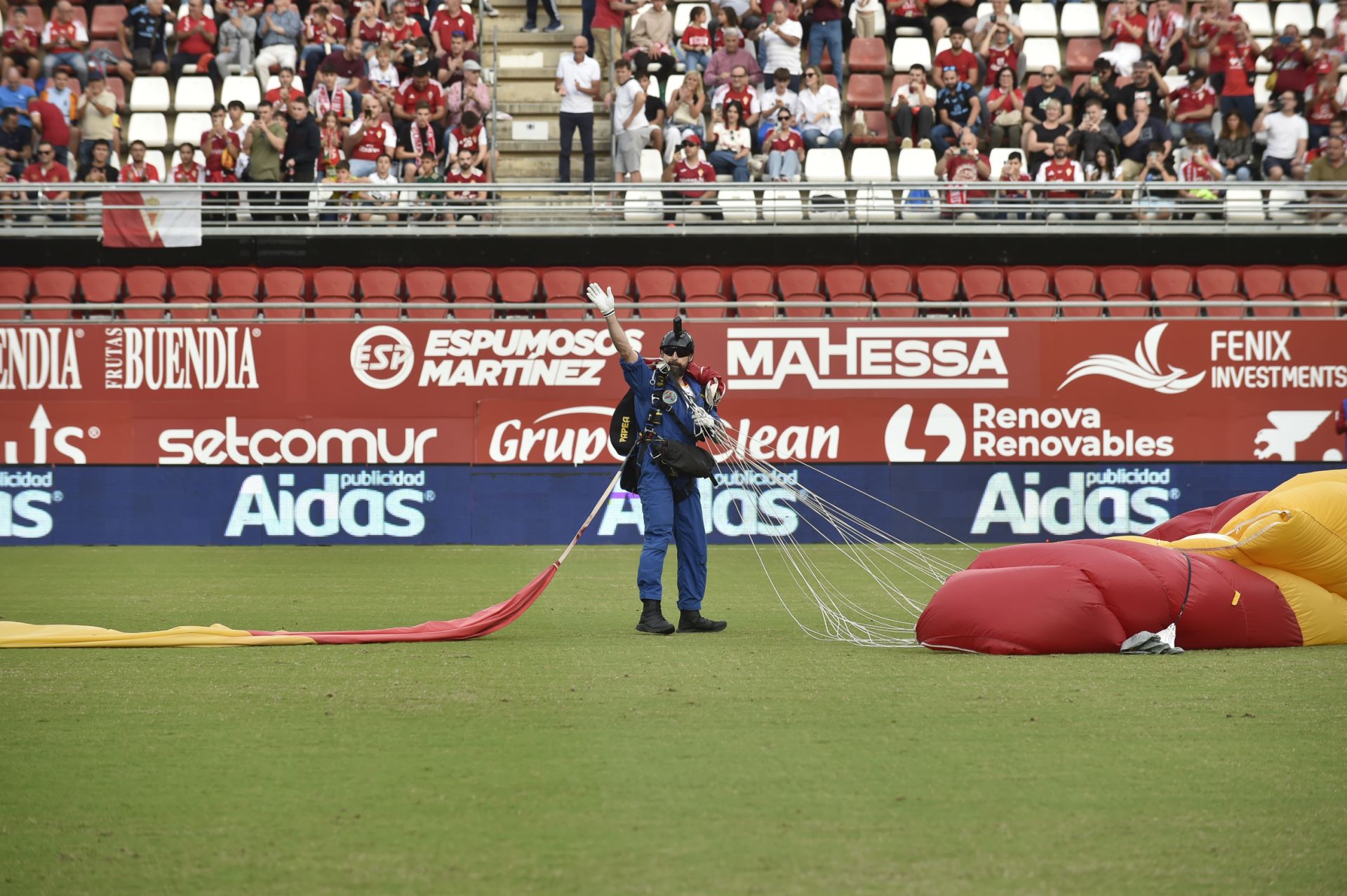 El Real Murcia se estrella ante el Ibiza, en imágenes