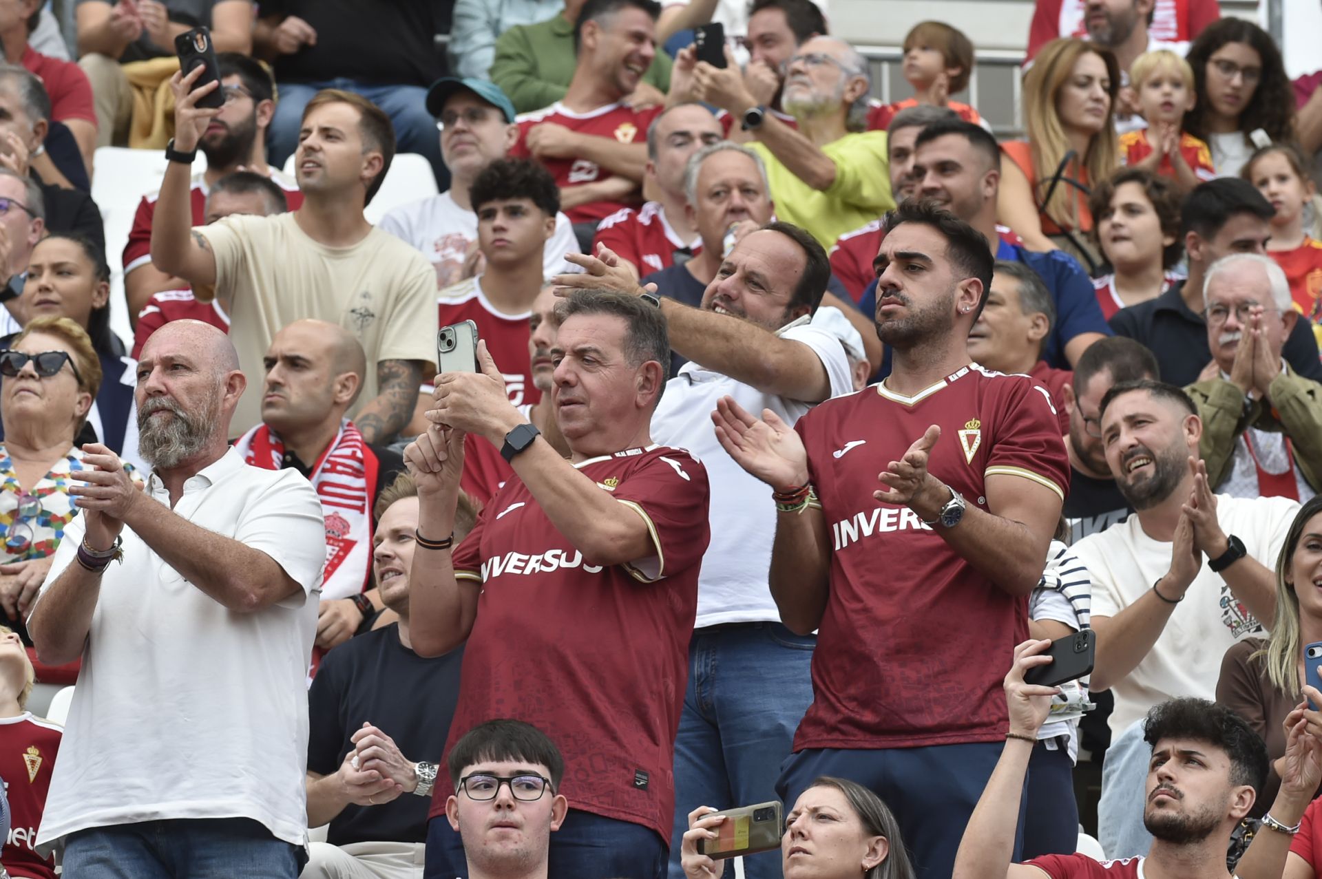 El Real Murcia se estrella ante el Ibiza, en imágenes