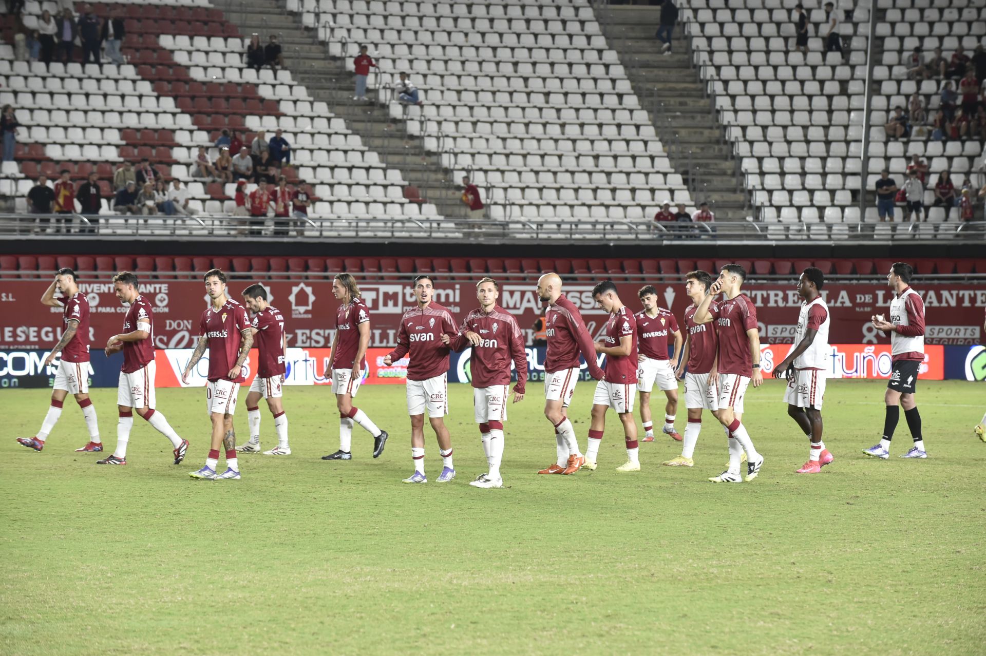 El Real Murcia se estrella ante el Ibiza, en imágenes