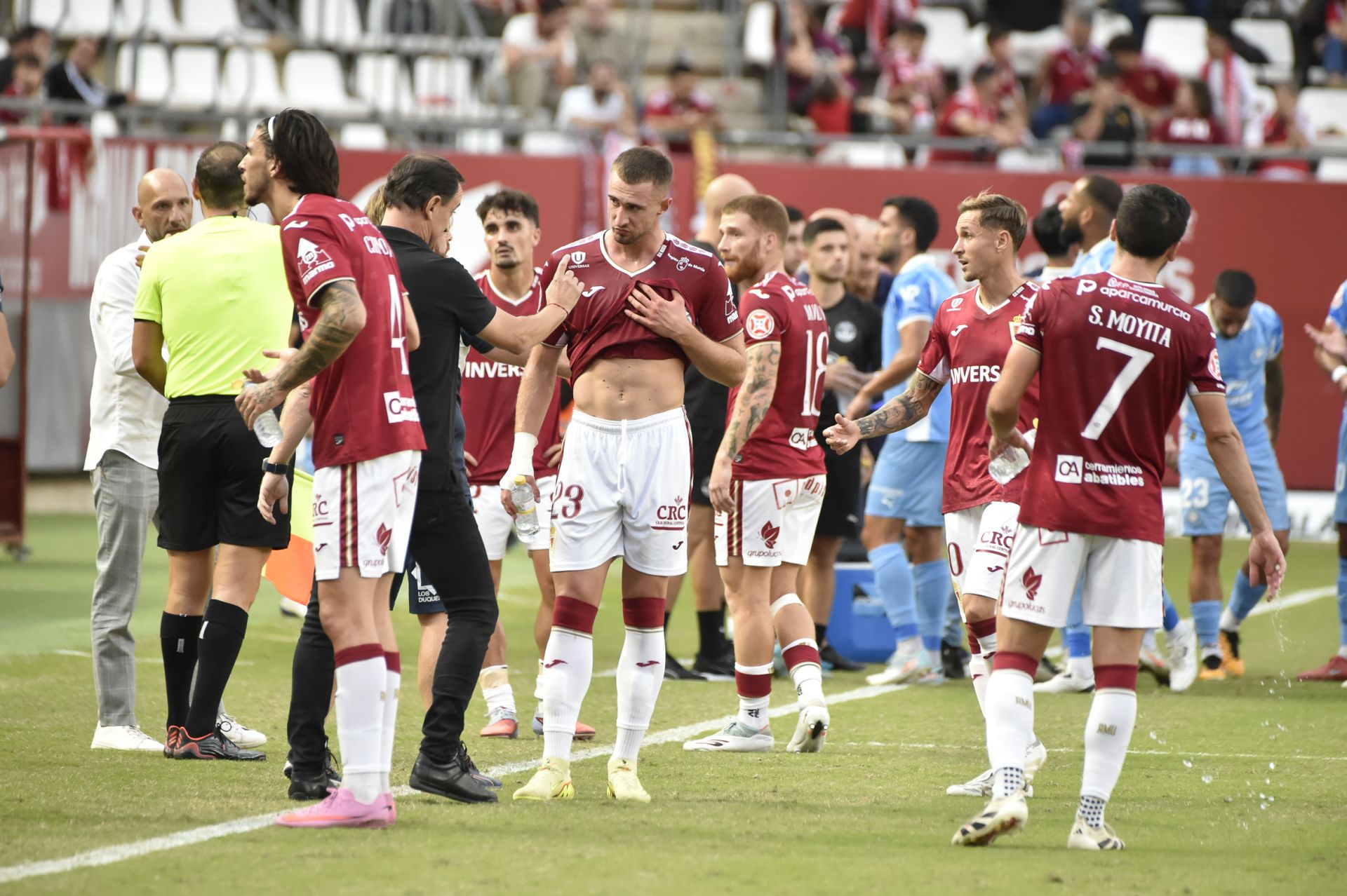 El Real Murcia se estrella ante el Ibiza, en imágenes