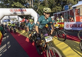 Las imágenes de la carrera solidaria de la Guardia Civil en Cartagena
