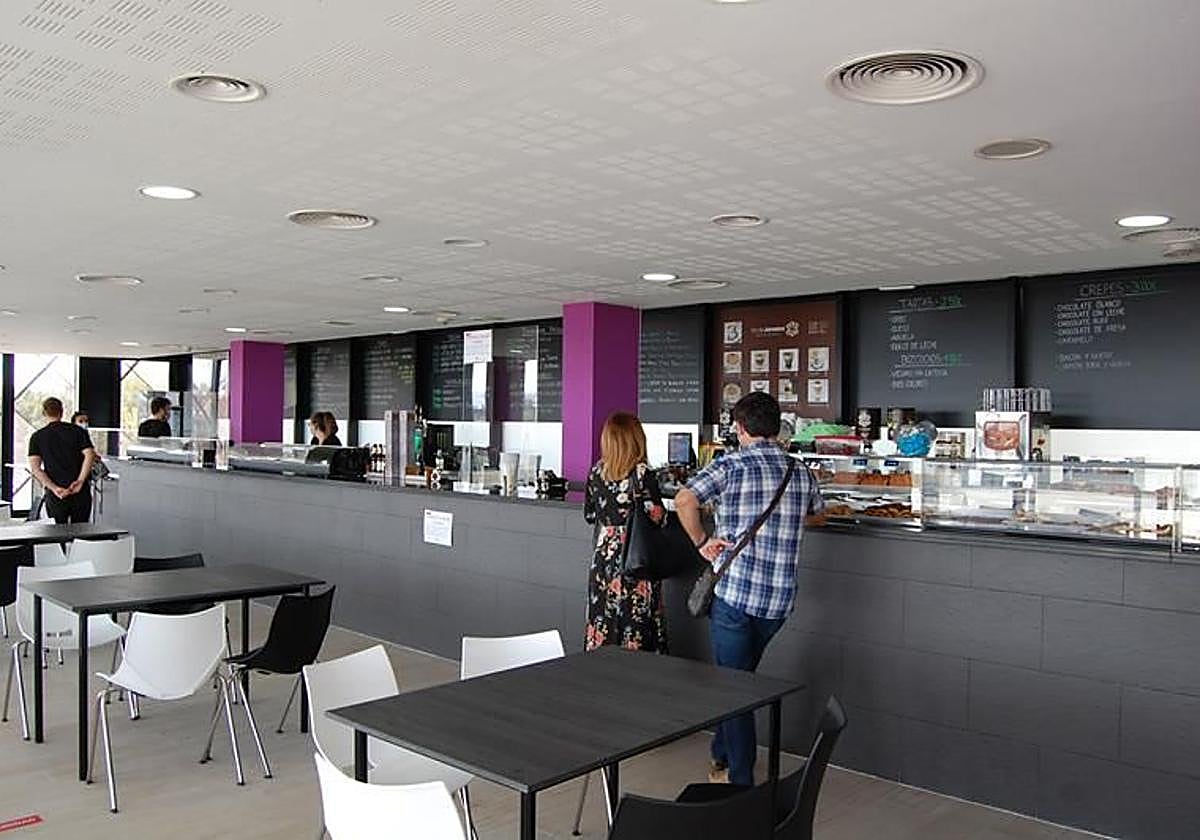 Comidas y desayunos gratis en la Universidad de Murcia: así puedes pedir la nueva ayuda para el curso 2025-2026.