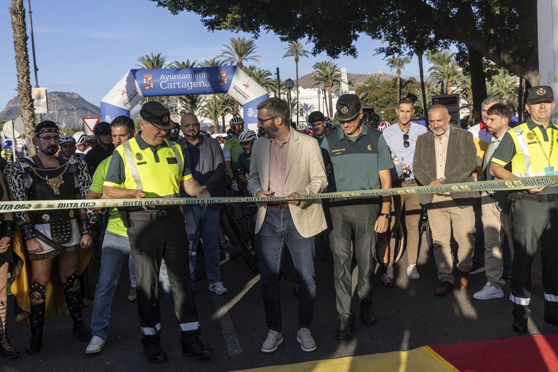 Las imágenes de la carrera solidaria de la Guardia Civil en Cartagena