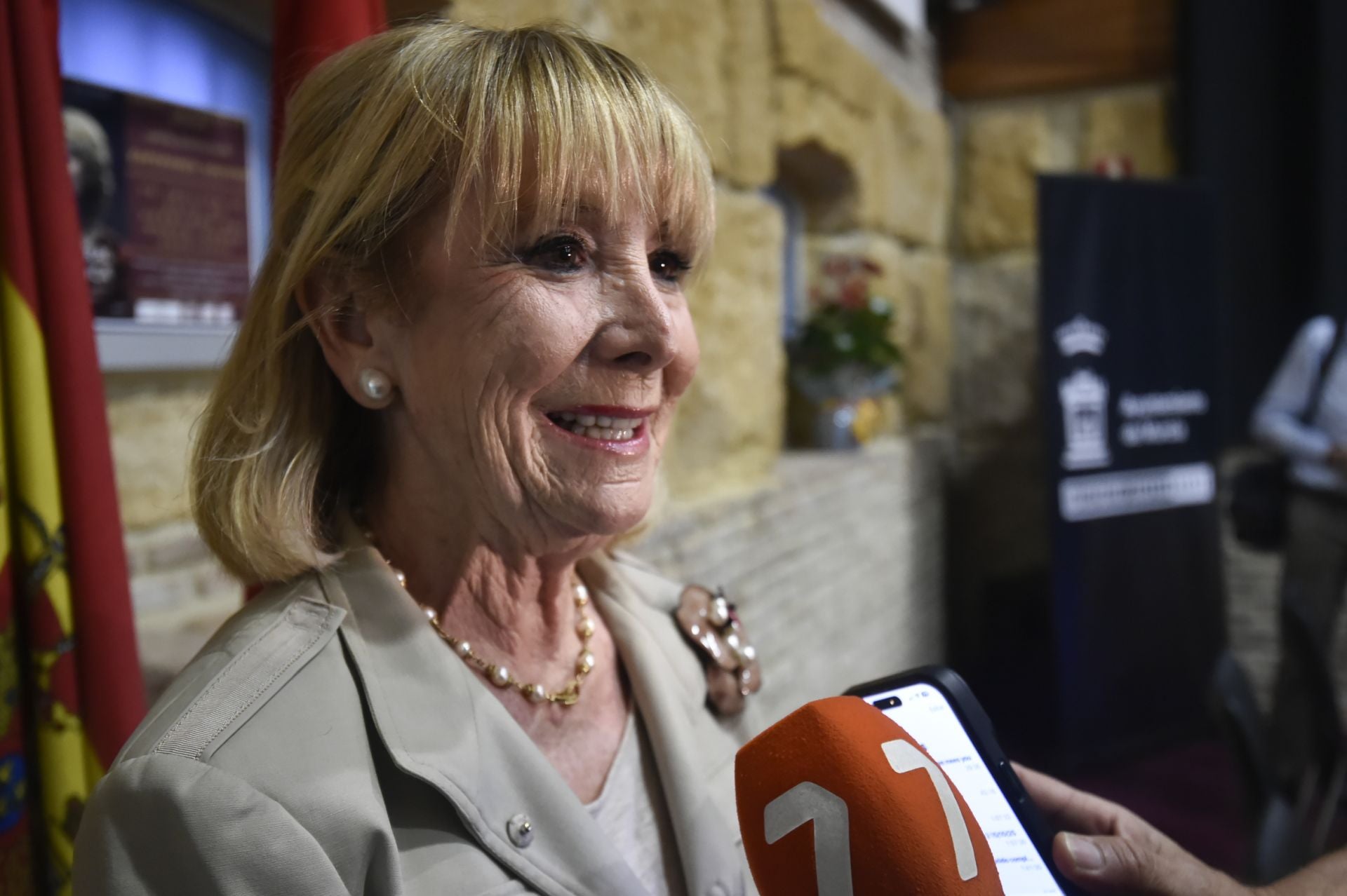 Esperanza Aguirre presenta su libro en Murcia, en imágenes