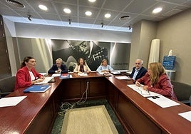 La Mesa de la Asamblea Regional, en su reunión de este martes.