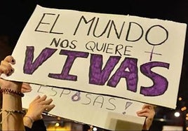Cartel contra la violencia de género en una manifestación del 8-M en Murcia.