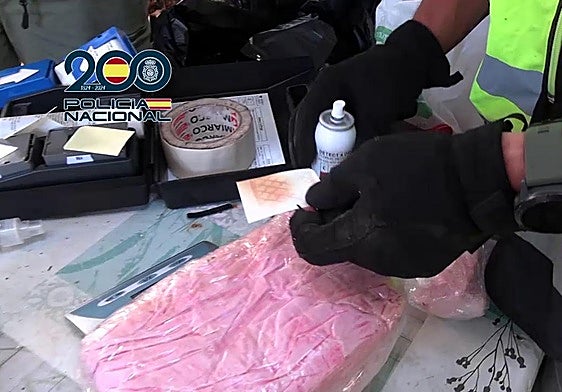 Parte de la droga incautada por la Policía Nacional.