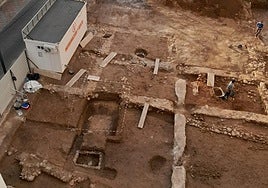 Estructuras localizadas en la parcela de la calle Hernán Cortés.