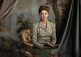 La actriz Manuela Velasco encarna a Carmen Conde en la obra de teatro 'El Sillón K'.