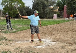 Martín Fenollar se prepara para uno de sus lanzamientos.