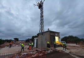 Estado de la almenara de la MCT en El Mirador tras la riada de hace dos semanas.