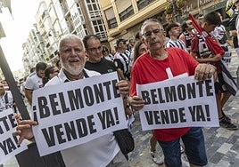 Una imagen de la manifestación por el centro histórico de Cartagena pidiendo la marcha de Belmonte del Efesé, el pasado 14 de julio.