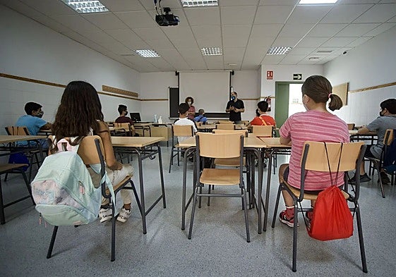 Alumnos de primero de la ESO en el IES Alfonso X El Sabio de Murcia.