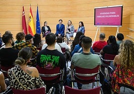 Encuentro sobre el programa Pares, este miércoles.