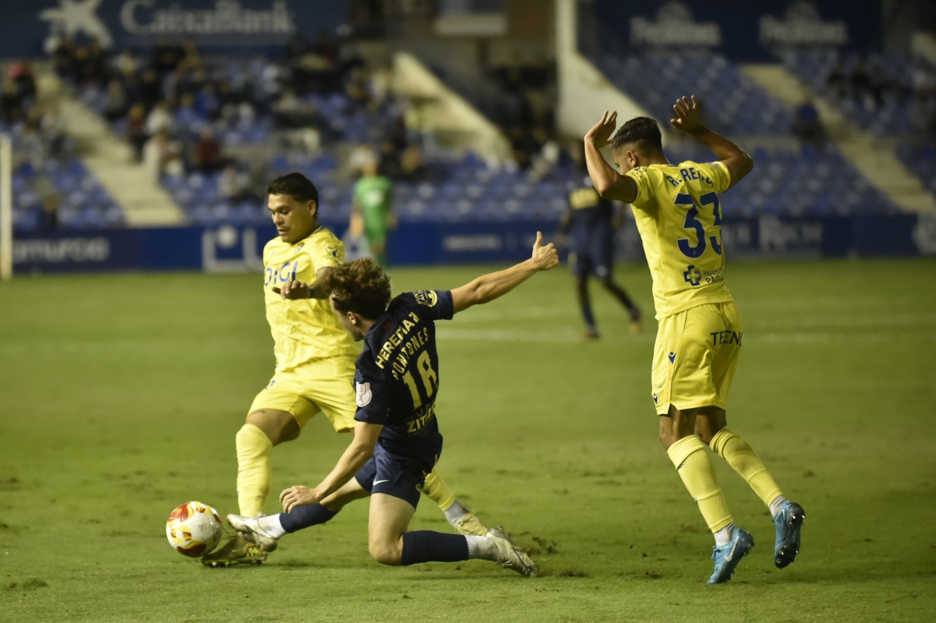 Las imágenes del UCAM CF-Cádiz (1-3)