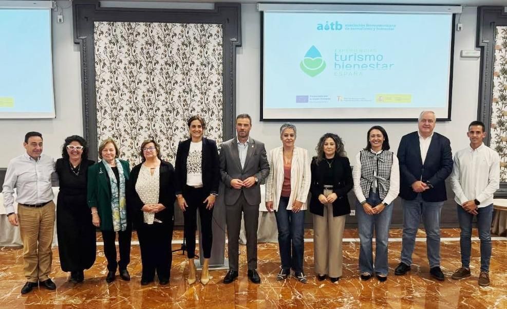 En la presentación han estado representados los municipios por los que transcurre la nueva ruta.