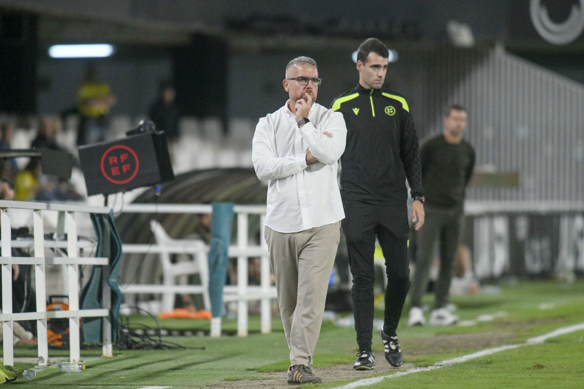 El FC Cartagena sufre la primera derrota en el Cartagonova, en imágenes