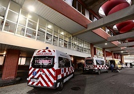 Entrada de urgencias del hospital Virgen de la Arrixaca.