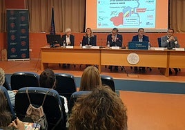 Inauguración de la jornada sobre la Ley de Serviciso Sociales, este miércoles.