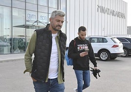 Munúa sale de Pinatar Arena tras ser cesado en 2023.