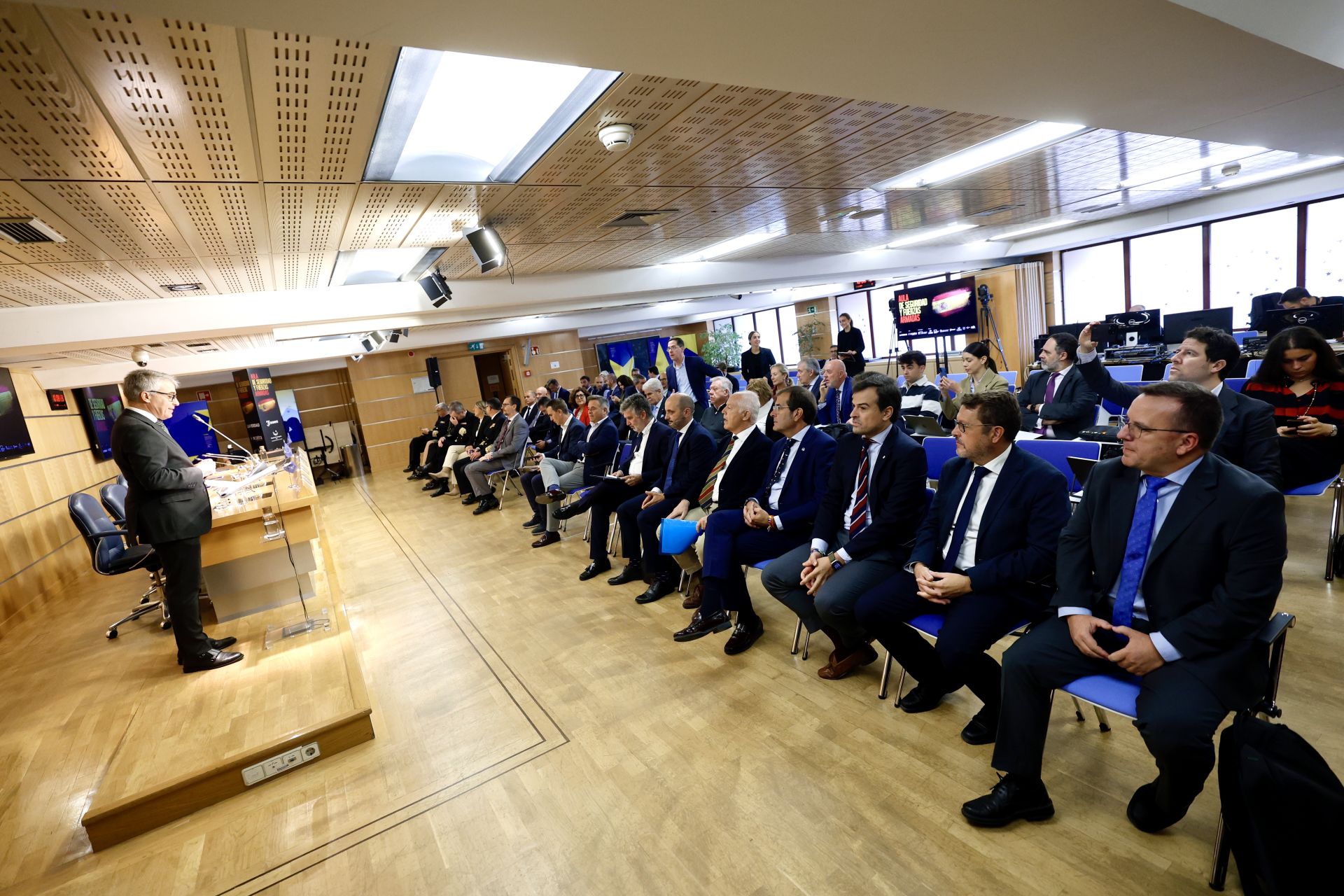 El Aula de Seguridad y Fuerzas Armadas de LA VERDAD, en imágenes