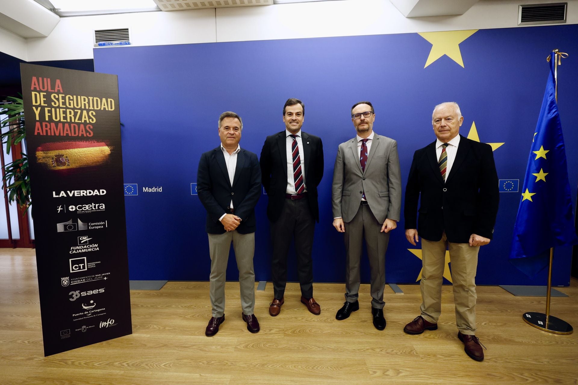 El Aula de Seguridad y Fuerzas Armadas de LA VERDAD, en imágenes