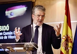 Ignacio Cosidó destacó el aumento de la inversión en defensa durante su intervención.