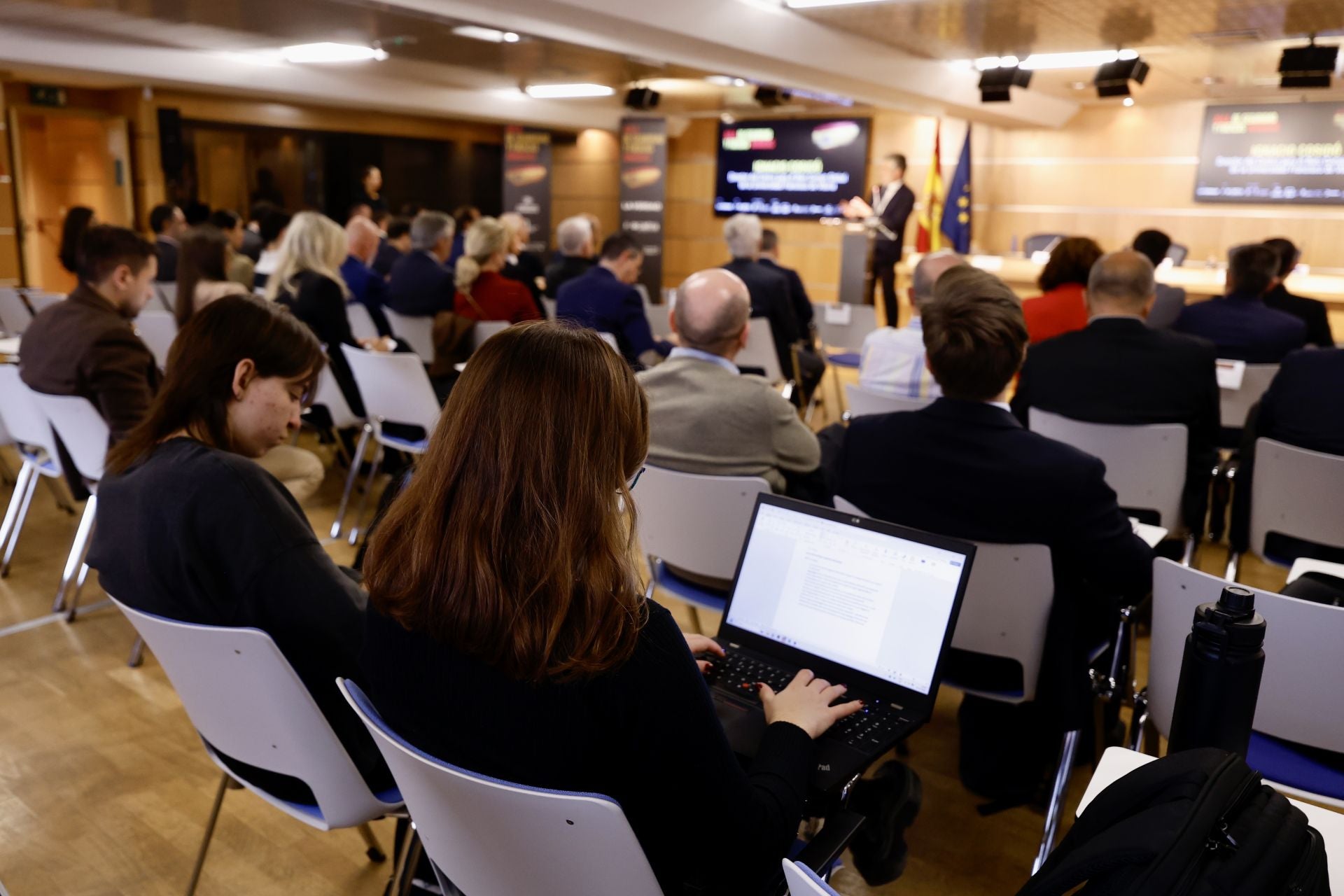 El Aula de Seguridad y Fuerzas Armadas de LA VERDAD, en imágenes