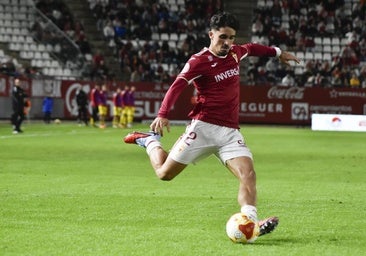 El Real Murcia le hace un agujero al Nàstic en la derecha y Mier lo aprovecha