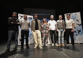 Presentación de la quinta edición de Mu-tantes, que dirige Tóbal Sánchez (tercero por la izquierda), en el Centro Párraga.