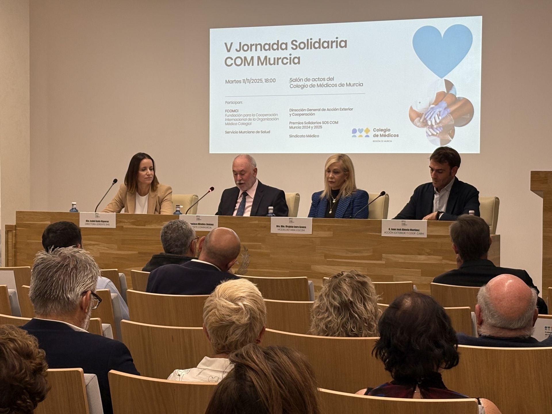 La 5ª Jornada Solidaria del Colegio de Médicos de la Región de Murcia, en imágenes