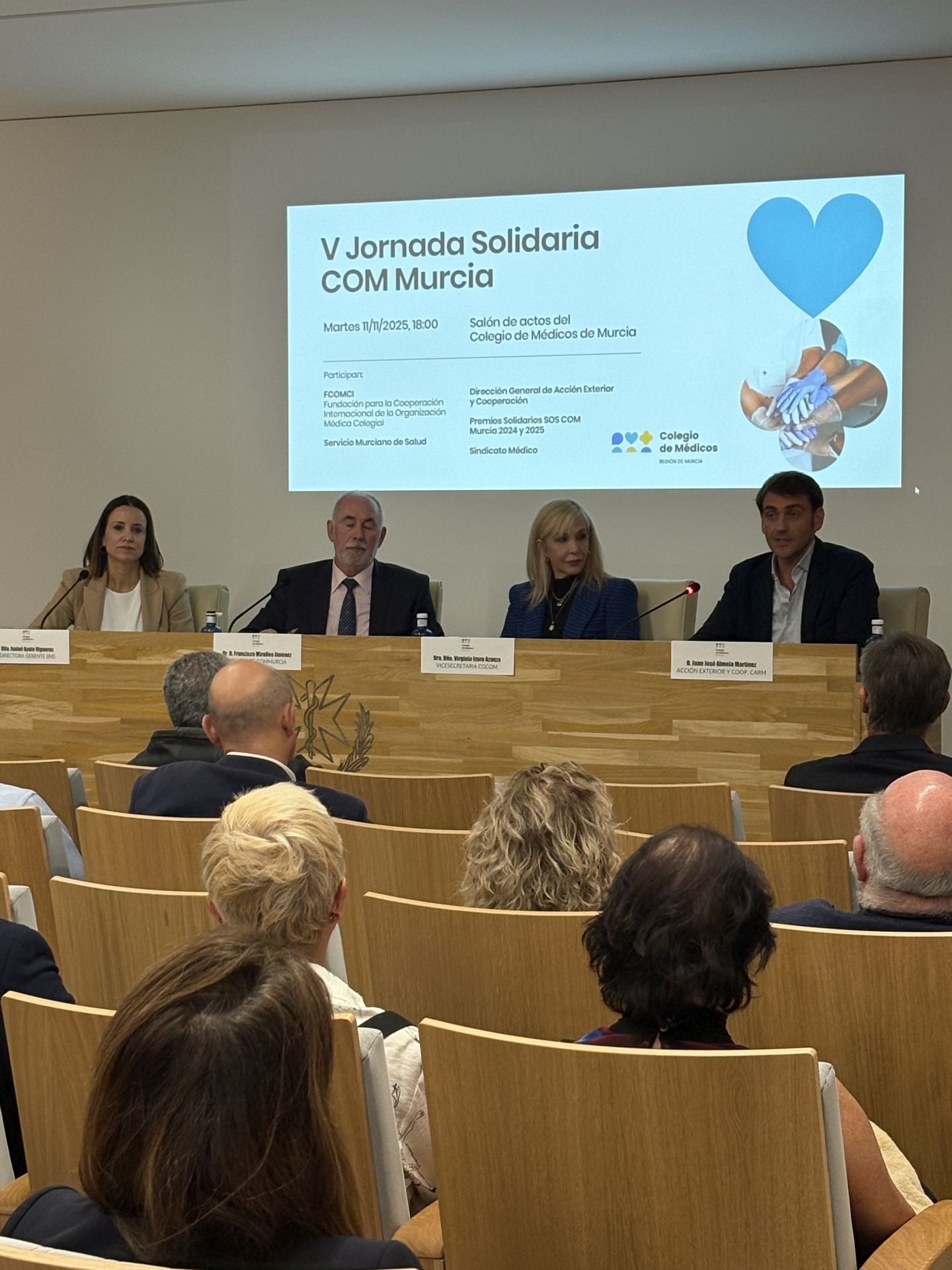 La 5ª Jornada Solidaria del Colegio de Médicos de la Región de Murcia, en imágenes