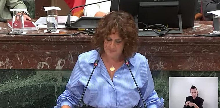 La diputada de Vox en la Asamblea María José Ruiz señala que el 'coliving' y el 'cohousing' son propios de regímenes comunistas