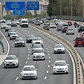 Tráfico intenso en la Ronda Oeste de Murcia a la altura del Malecón, en una foto de archivo.
