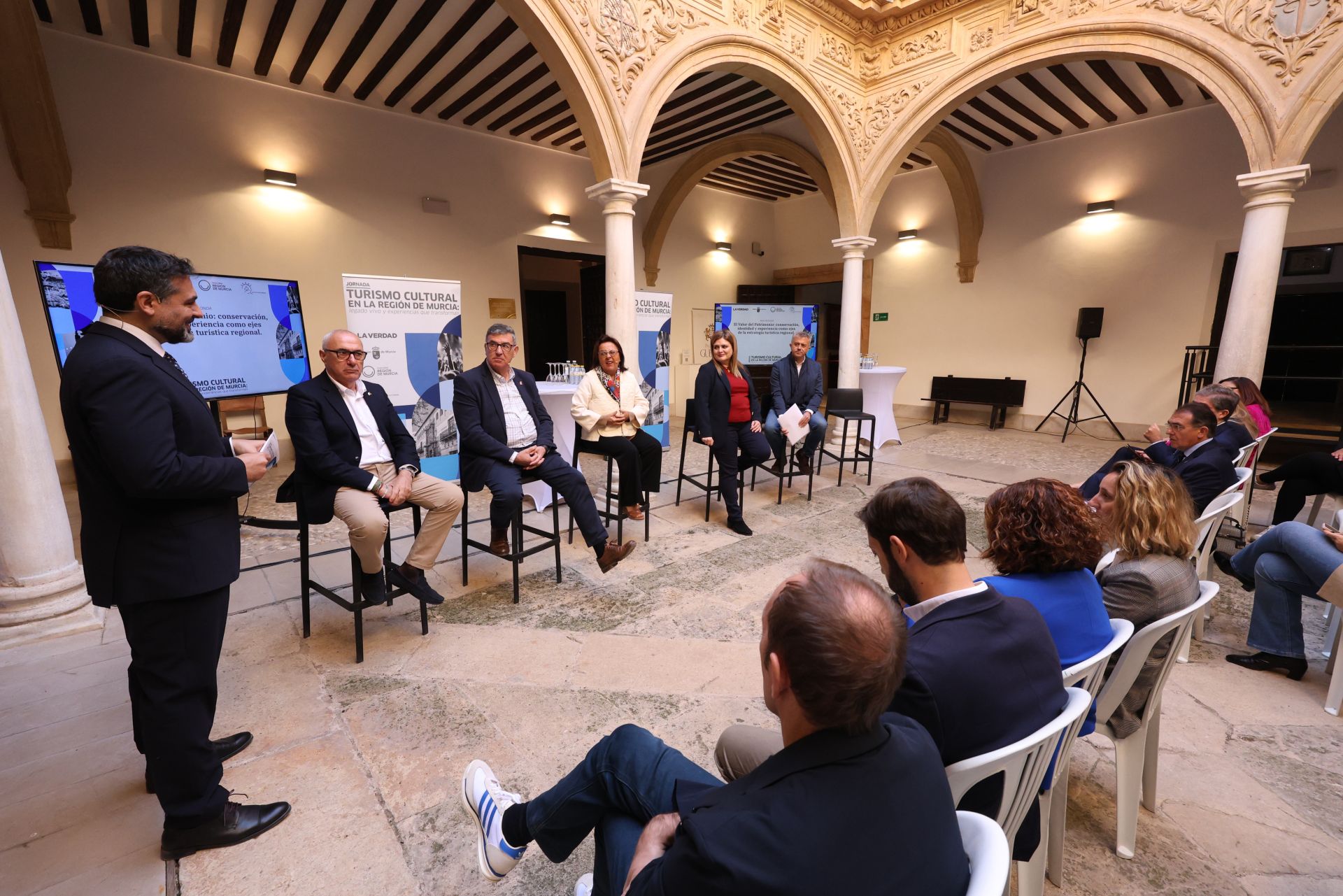 Las imágenes del foro &#039;Turismo cultural en la Región de Murcia&#039;