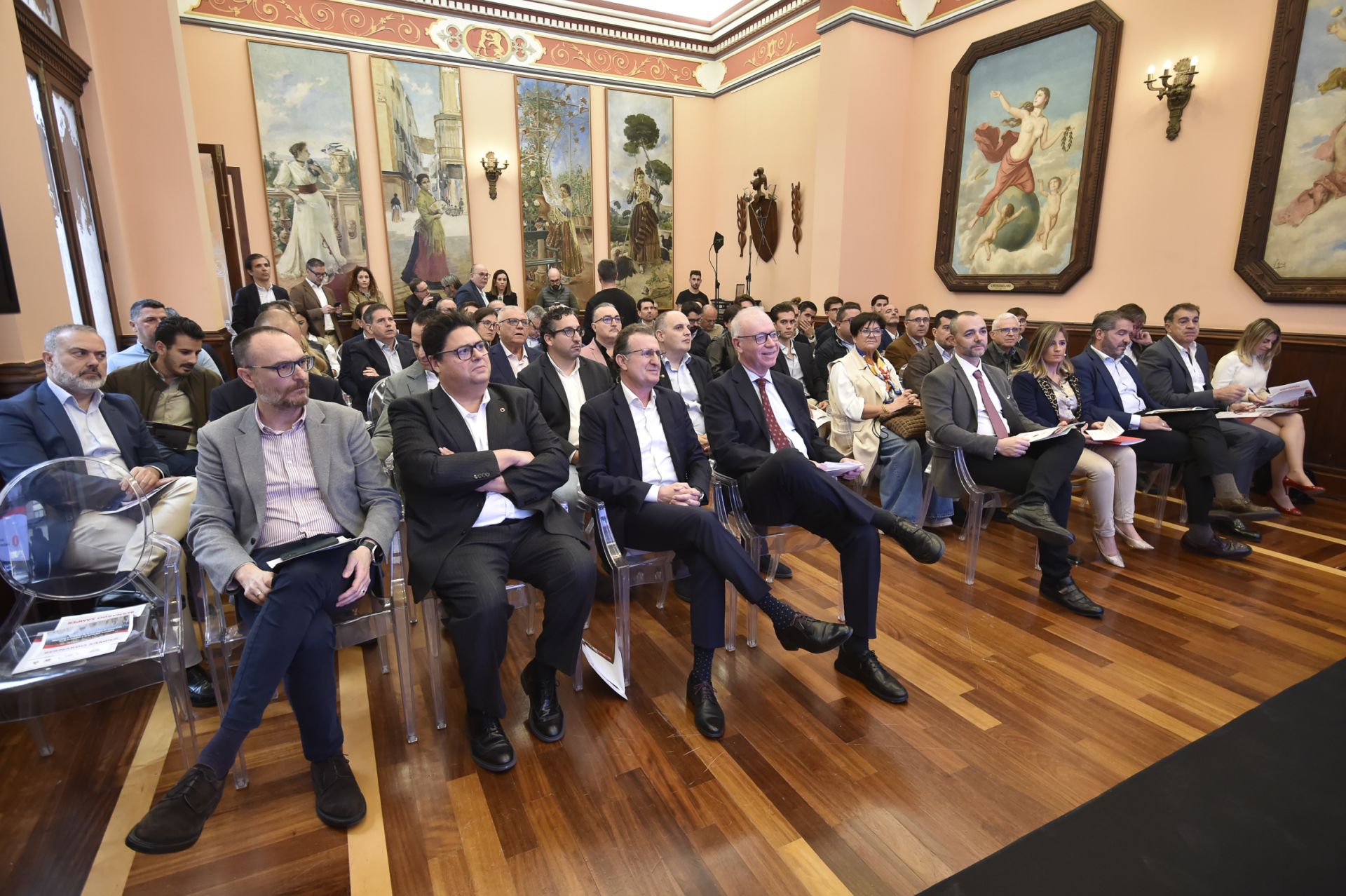 Coca-Cola presenta su &#039;Estudio de Impacto Socioeconómico 2024&#039; en la Región