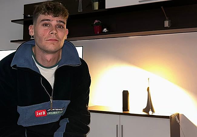 Carlos, granadino que vivió en Murcia y recibió el miércoles la notificación de que se le rechazaba la ayuda.