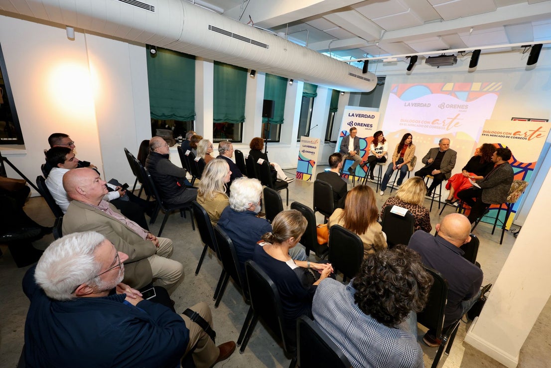 Foro 'Diálogos con arte', en imágenes