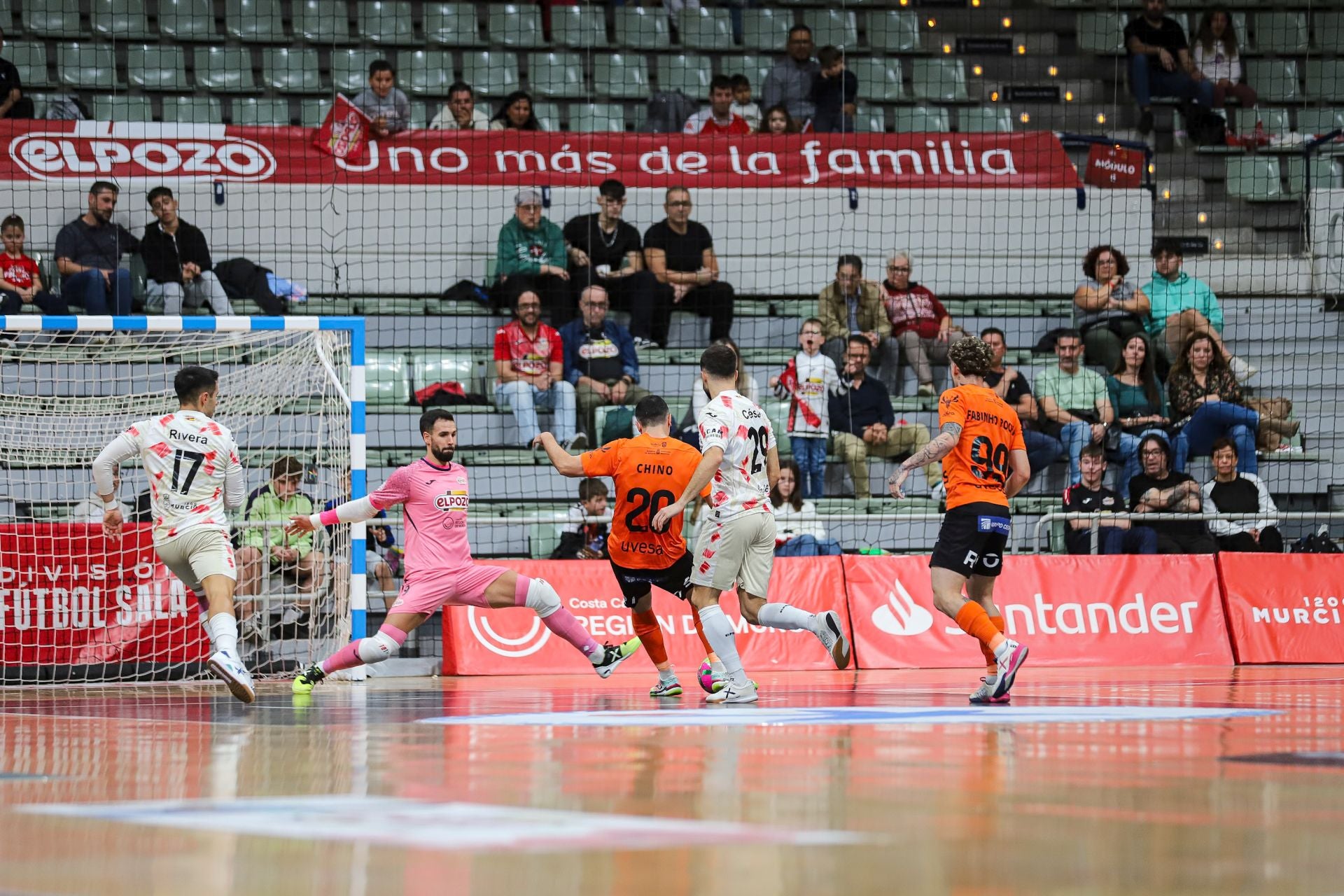 La victoria de ElPozo ante Ribera Navarra, en imágenes