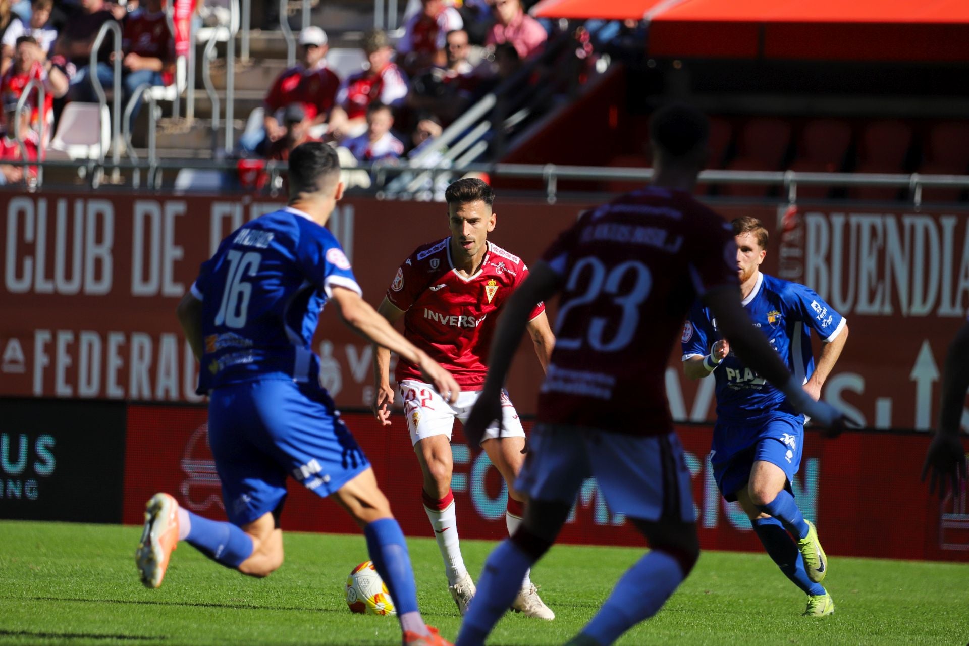 El Real Murcia no puede prolongar ante el Teruel su racha de victorias